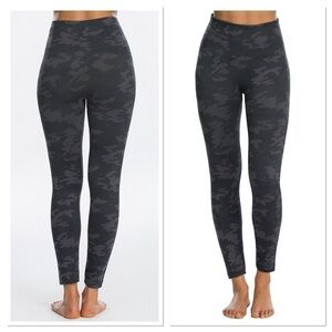 Spanx Seamless Camo look at me now Leggings